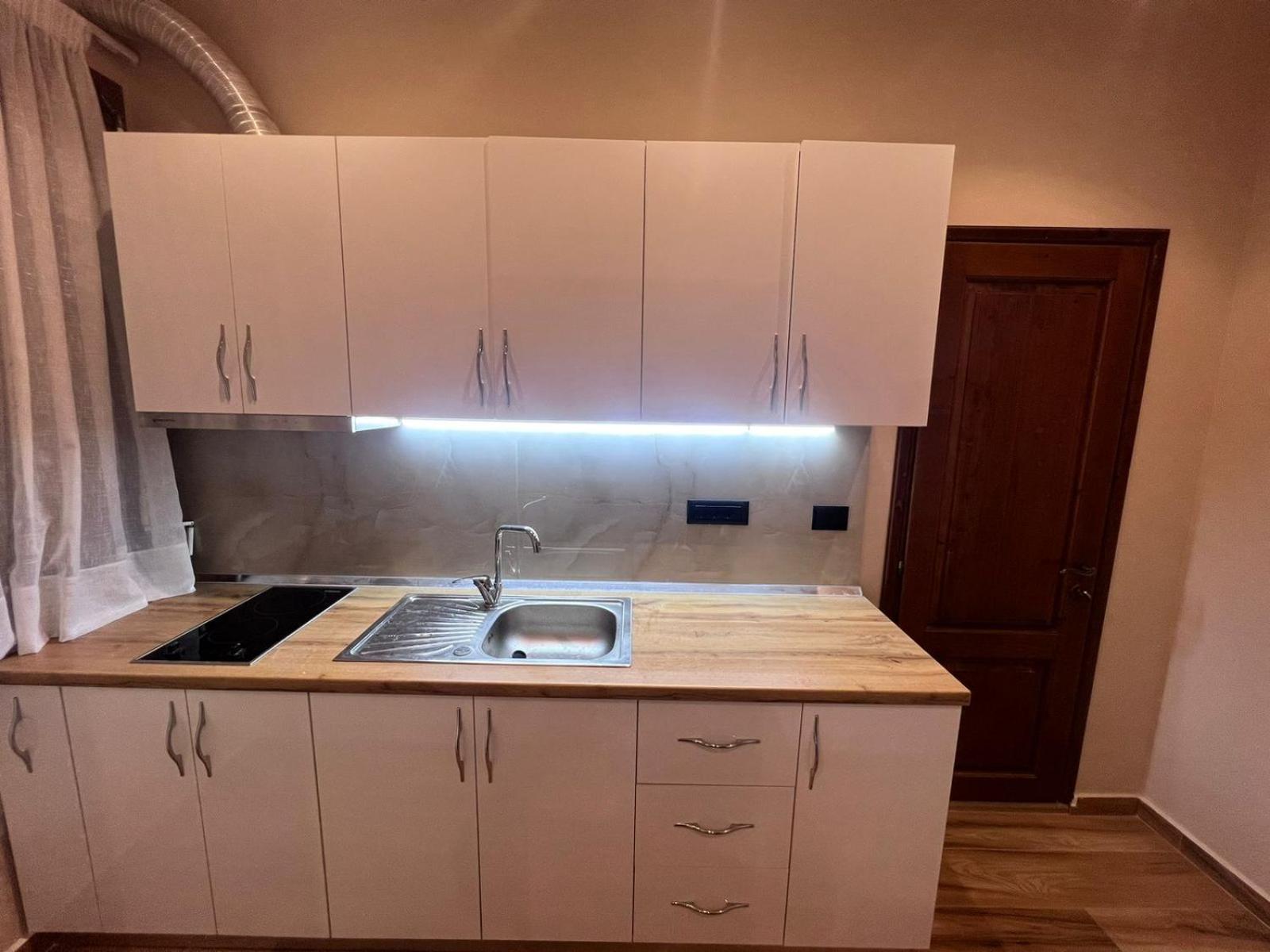 Vila Magis Vlorë 外观 照片